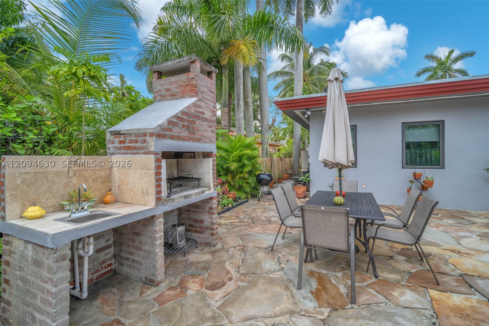 7701 Center Bay Dr, North Bay Village FL 33141
