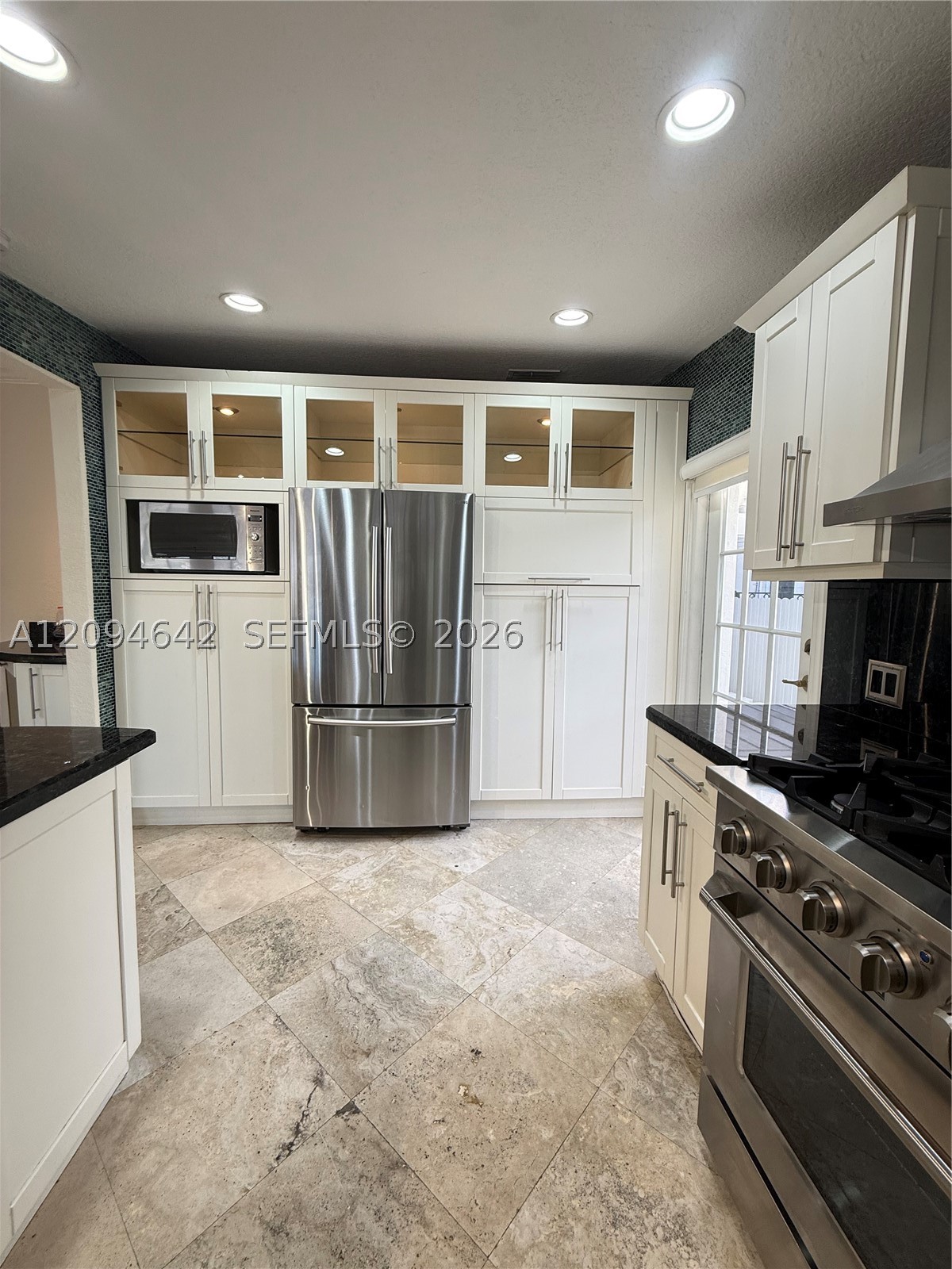 3889 NW 5th St, Miami FL 33126