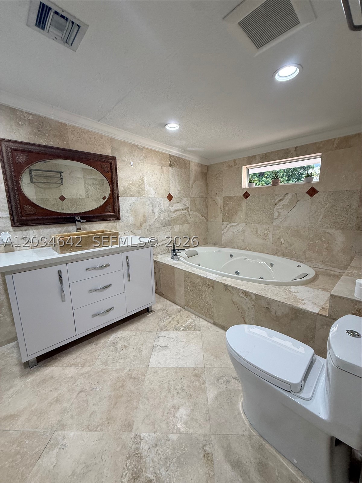 3889 NW 5th St, Miami FL 33126