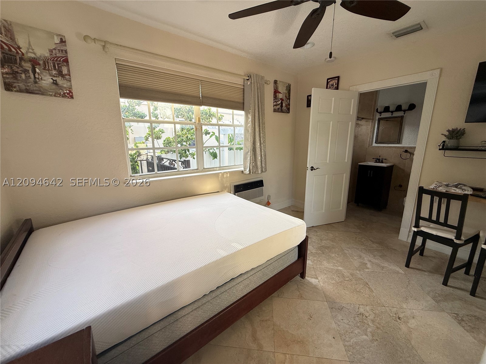 3889 NW 5th St, Miami FL 33126