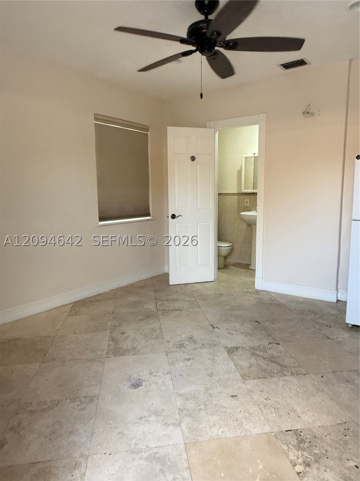 3889 NW 5th St, Miami FL 33126