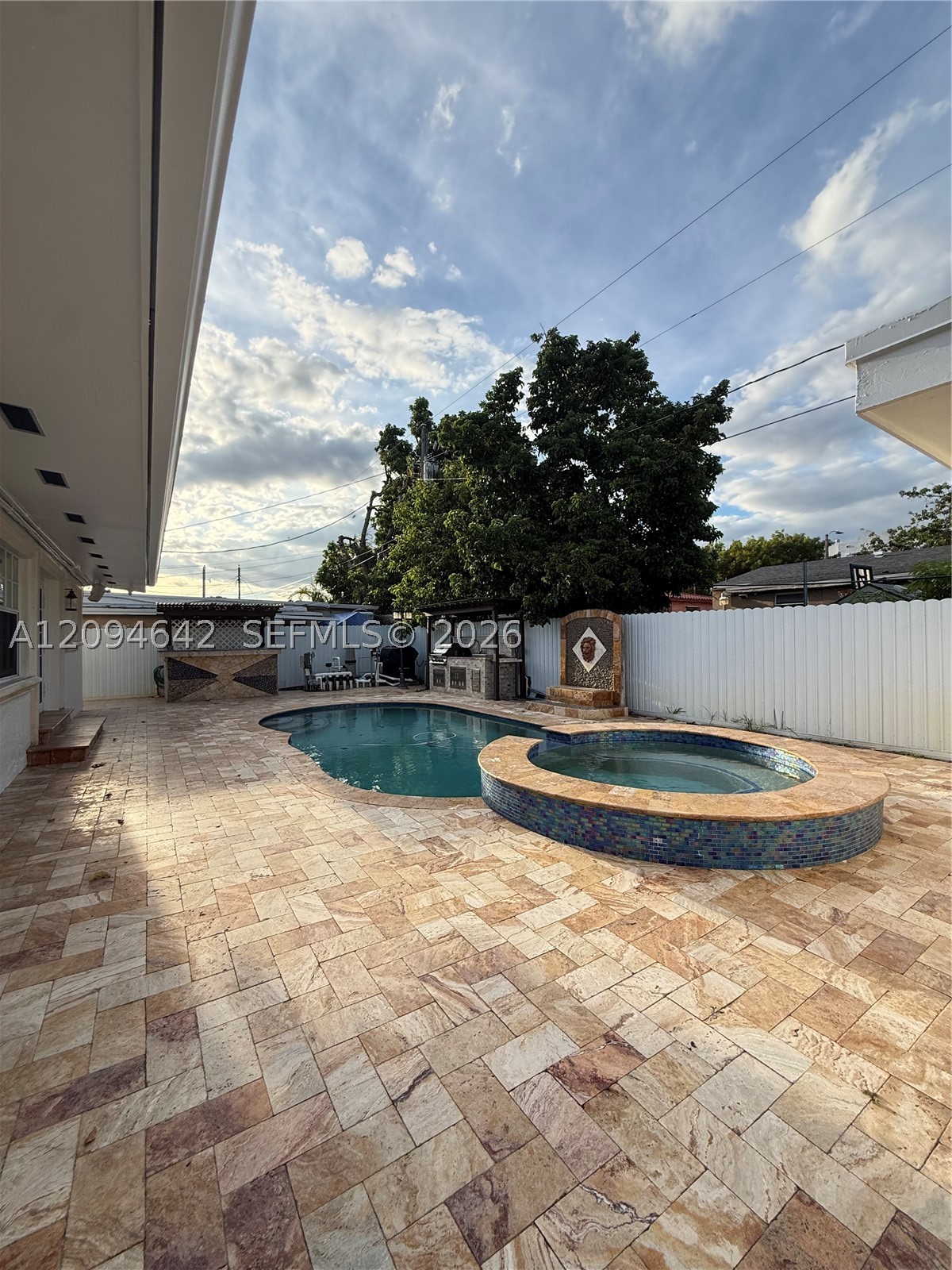3889 NW 5th St, Miami FL 33126