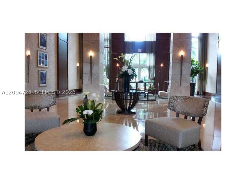 19501 W Country Club Dr #506, Aventura FL 33180