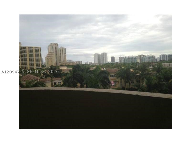 19501 W Country Club Dr #506, Aventura FL 33180