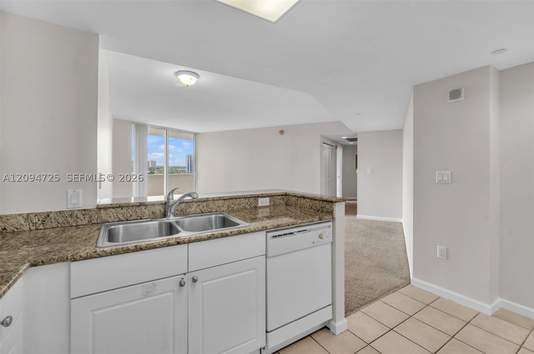 19501 W Country Club Dr #506, Aventura FL 33180