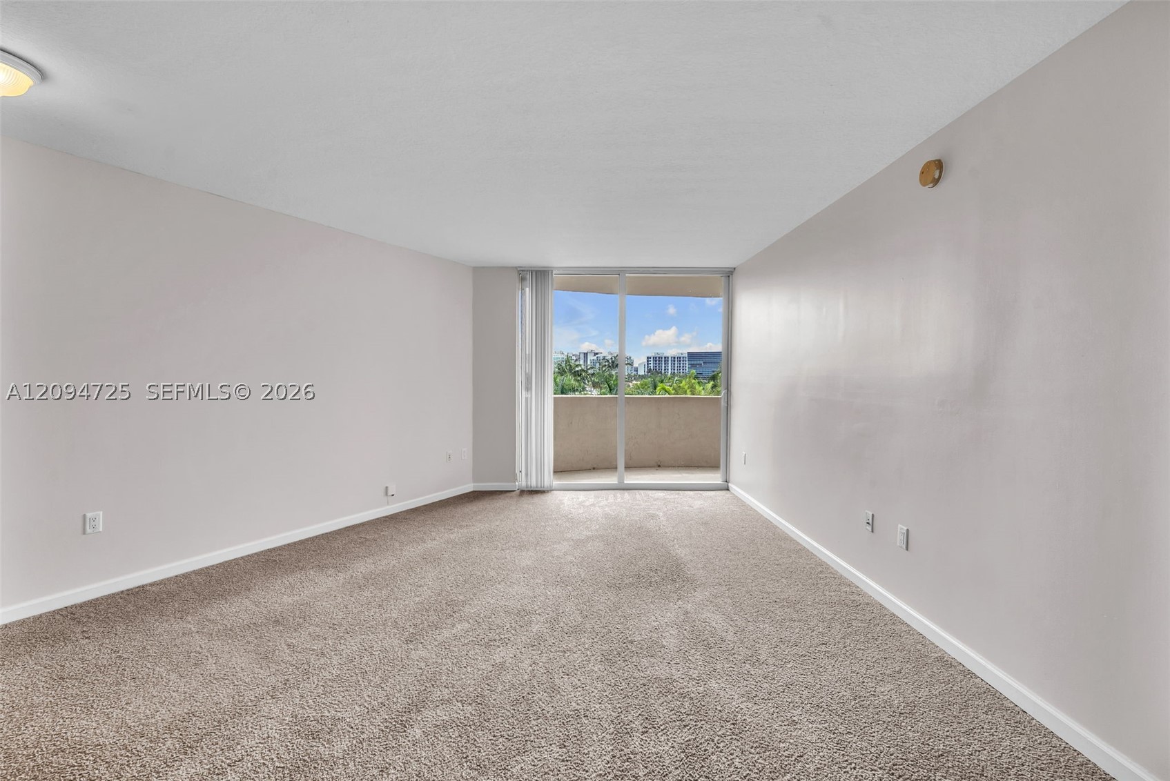 19501 W Country Club Dr #506, Aventura FL 33180