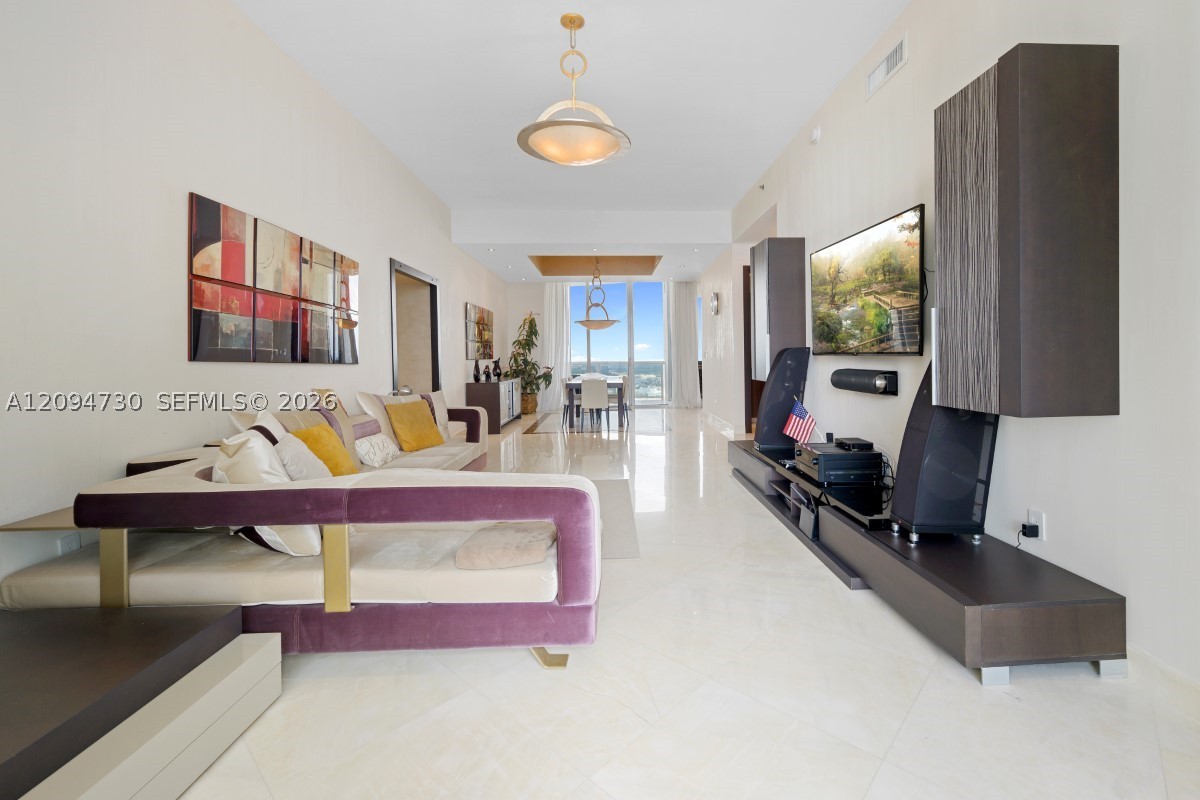 16001 Collins Ave #3806, Sunny Isles Beach FL 33160