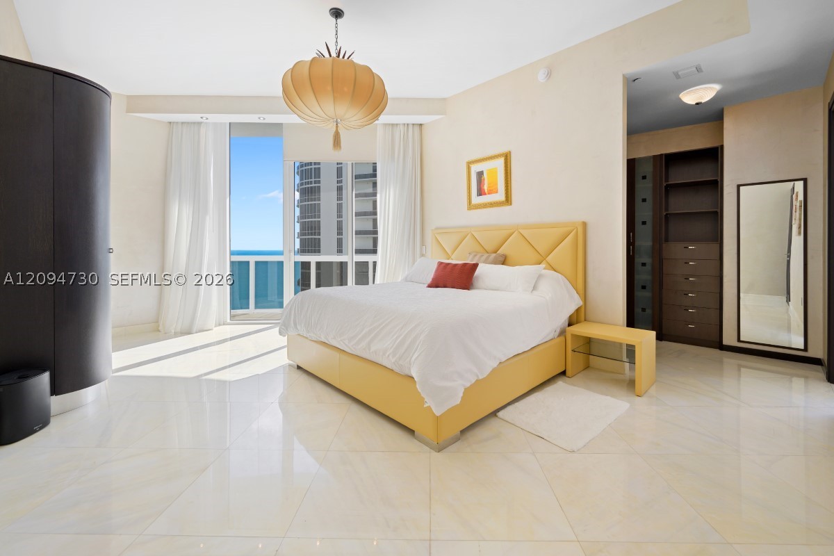 16001 Collins Ave #3806, Sunny Isles Beach FL 33160