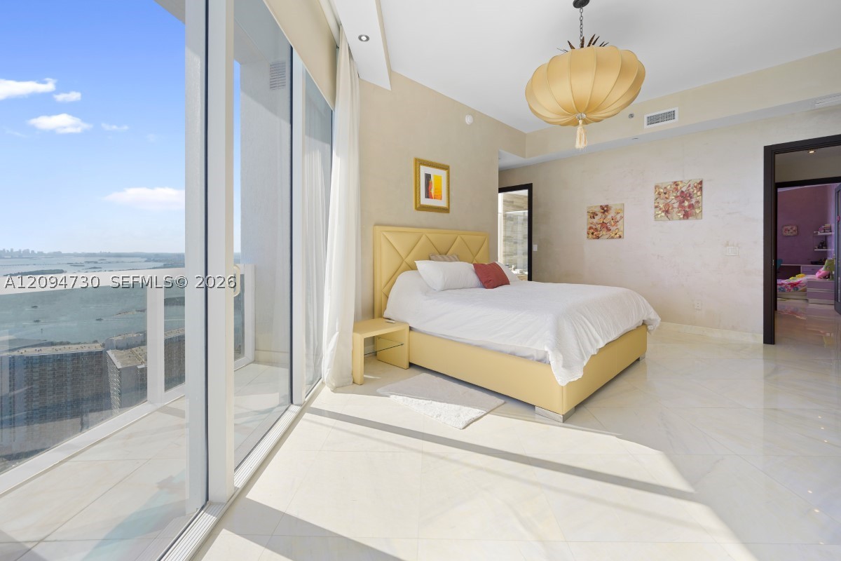 16001 Collins Ave #3806, Sunny Isles Beach FL 33160