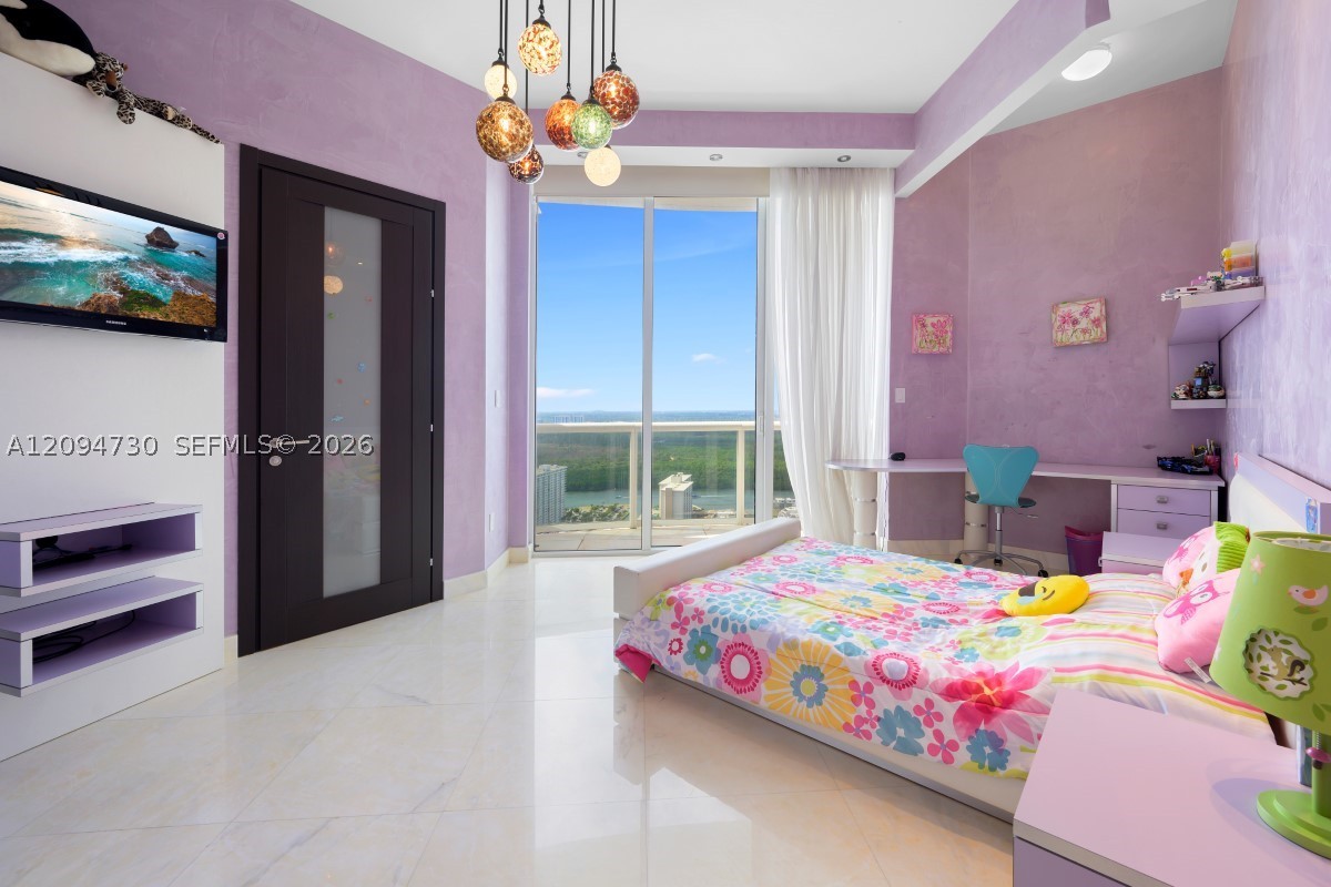 16001 Collins Ave #3806, Sunny Isles Beach FL 33160