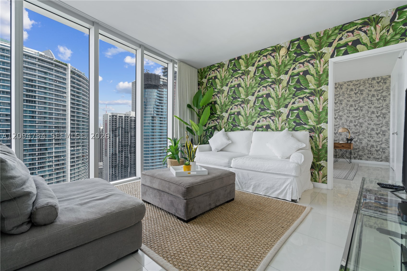 485 Brickell Ave #3904, Miami FL 33131