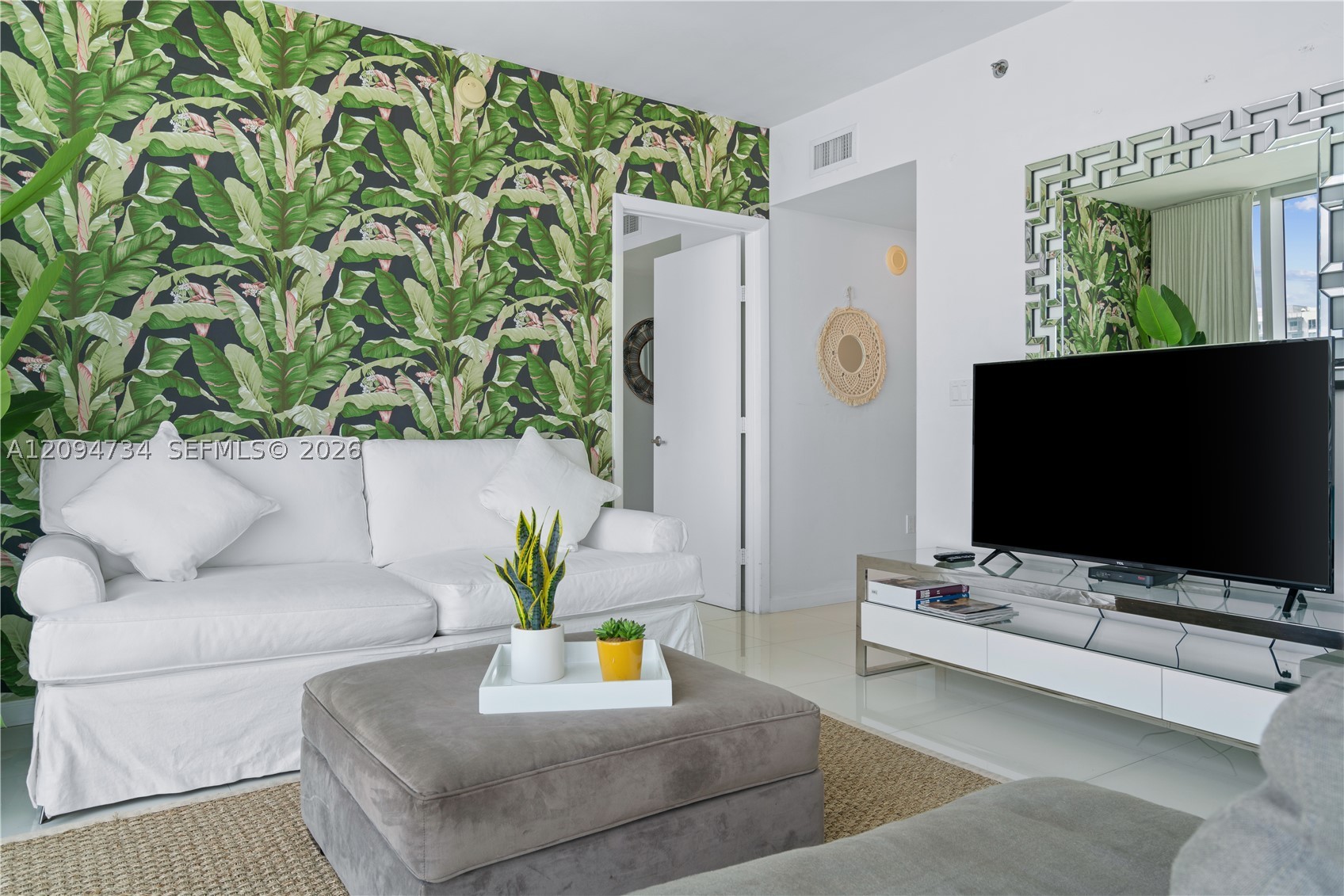 485 Brickell Ave #3904, Miami FL 33131