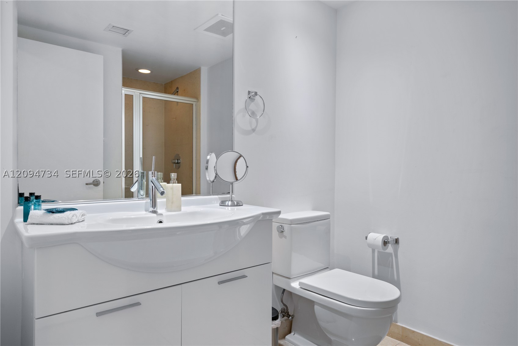 485 Brickell Ave #3904, Miami FL 33131