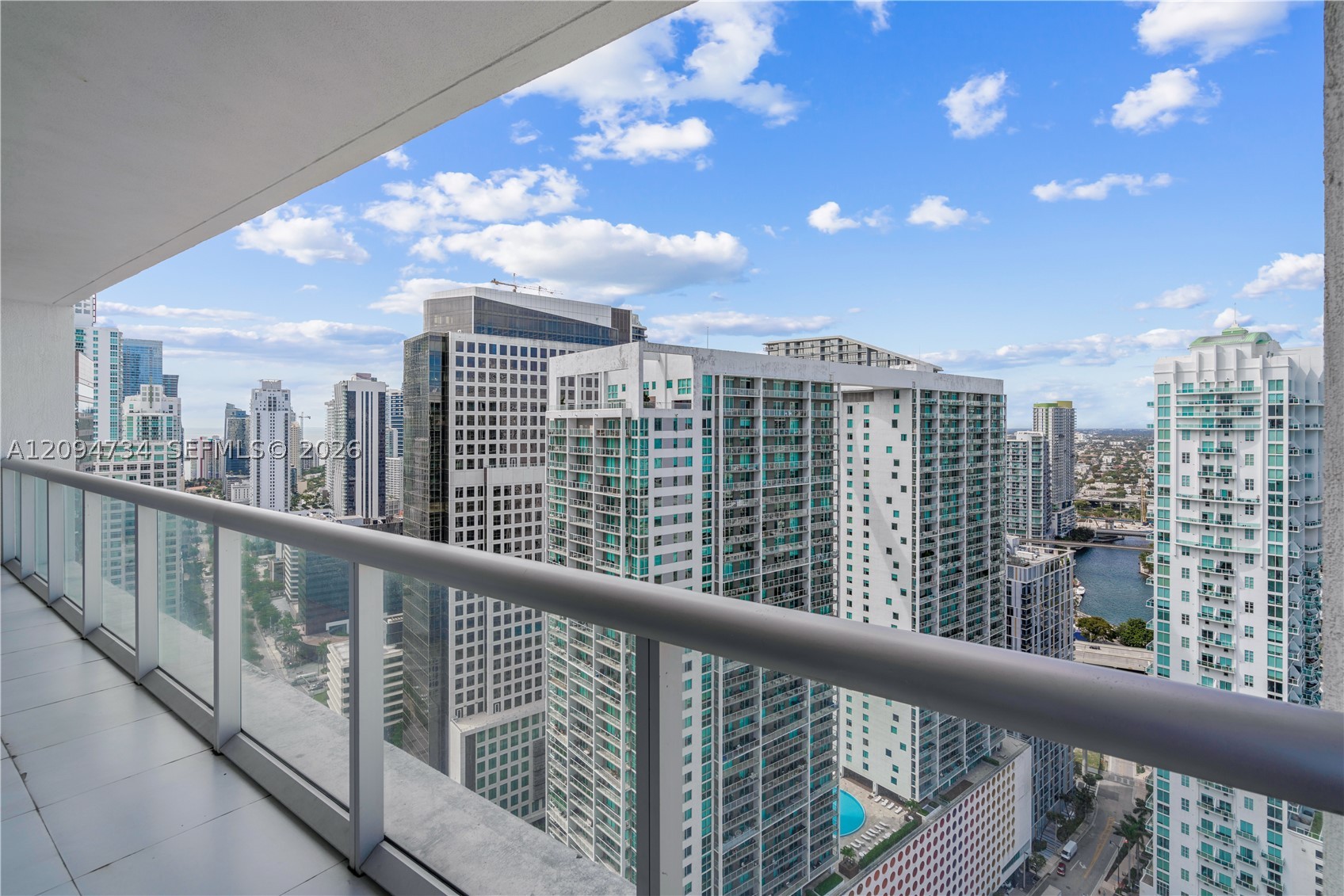 485 Brickell Ave #3904, Miami FL 33131