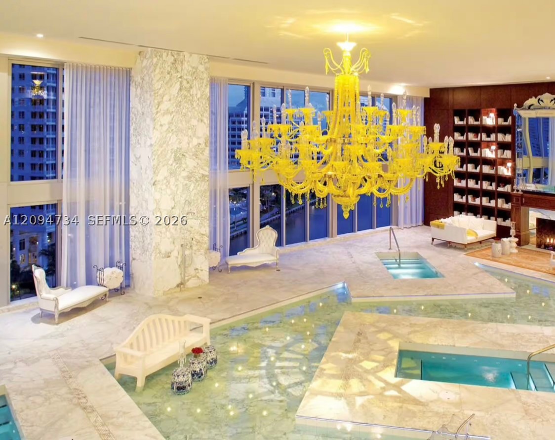485 Brickell Ave #3904, Miami FL 33131