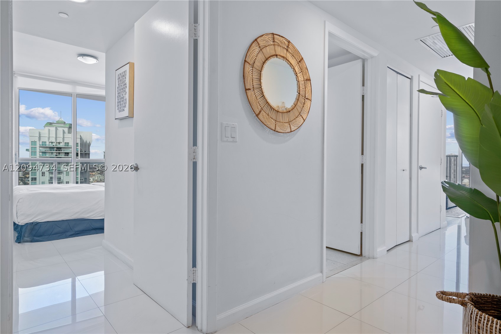 485 Brickell Ave #3904, Miami FL 33131