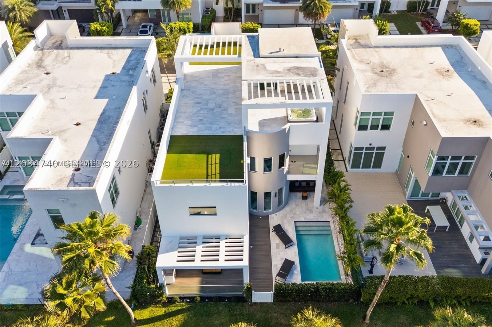 10561 NW 67th Ter, Doral FL 33178