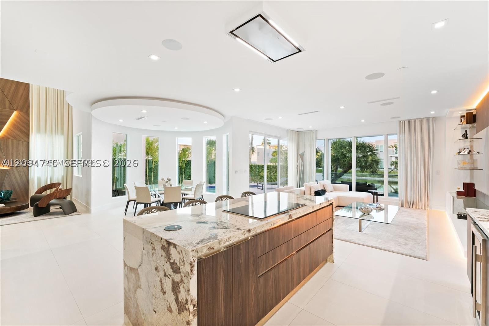 10561 NW 67th Ter, Doral FL 33178