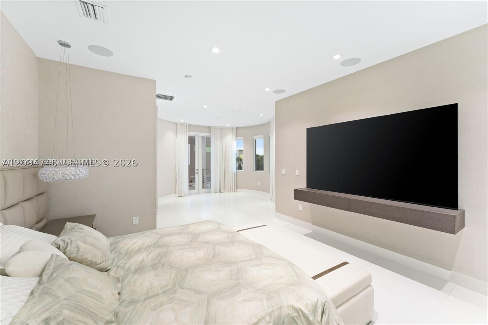 10561 NW 67th Ter, Doral FL 33178