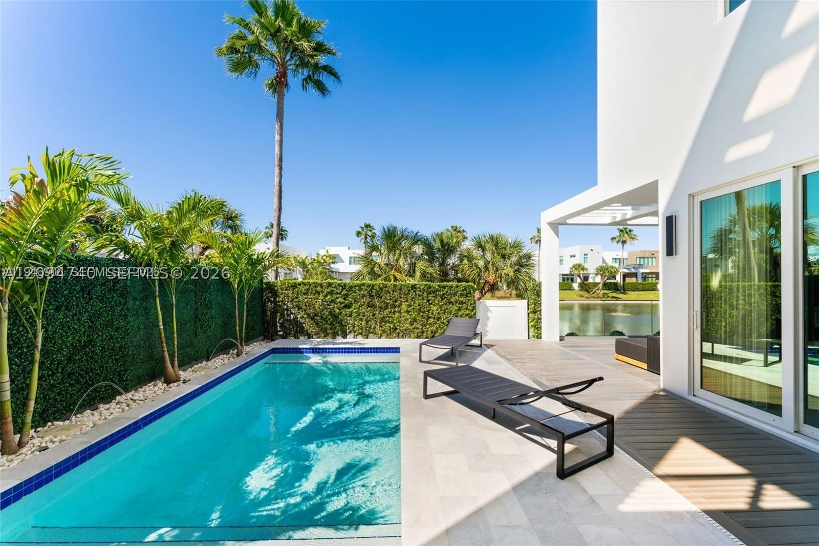 10561 NW 67th Ter, Doral FL 33178