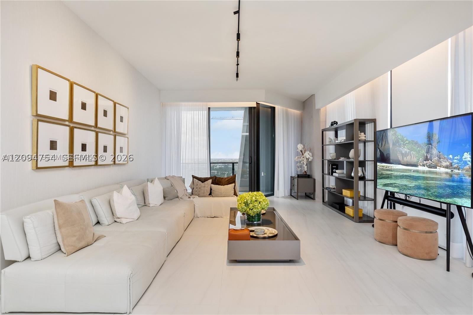 1000 Biscayne Blvd #3502, Miami FL 33132