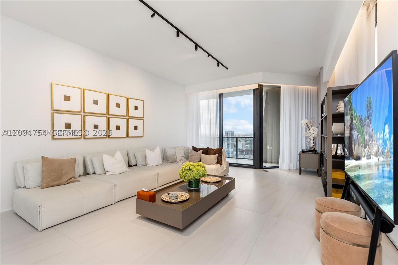 1000 Biscayne Blvd #3502, Miami FL 33132