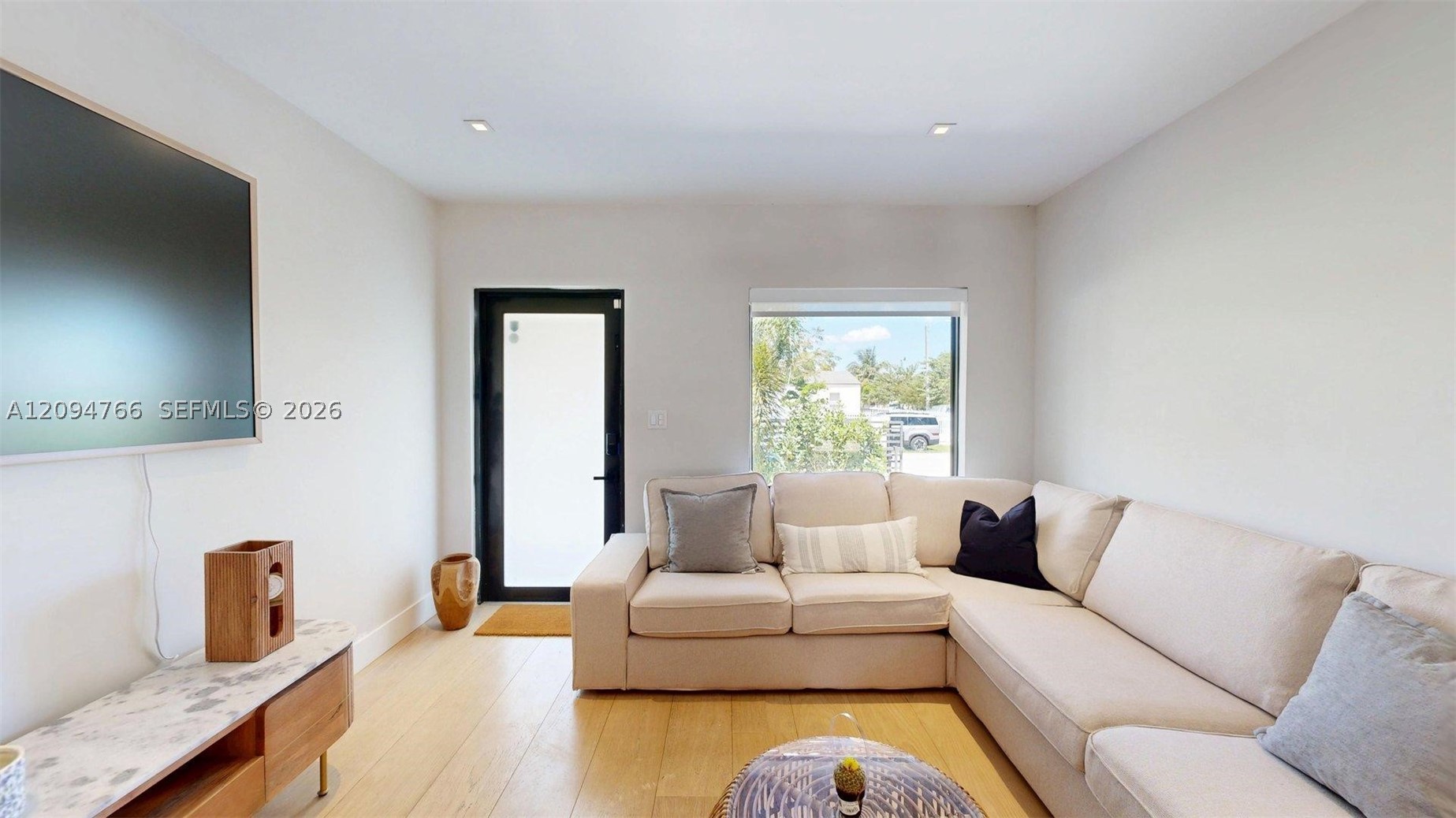3800 NW 12th St, Miami FL 33126