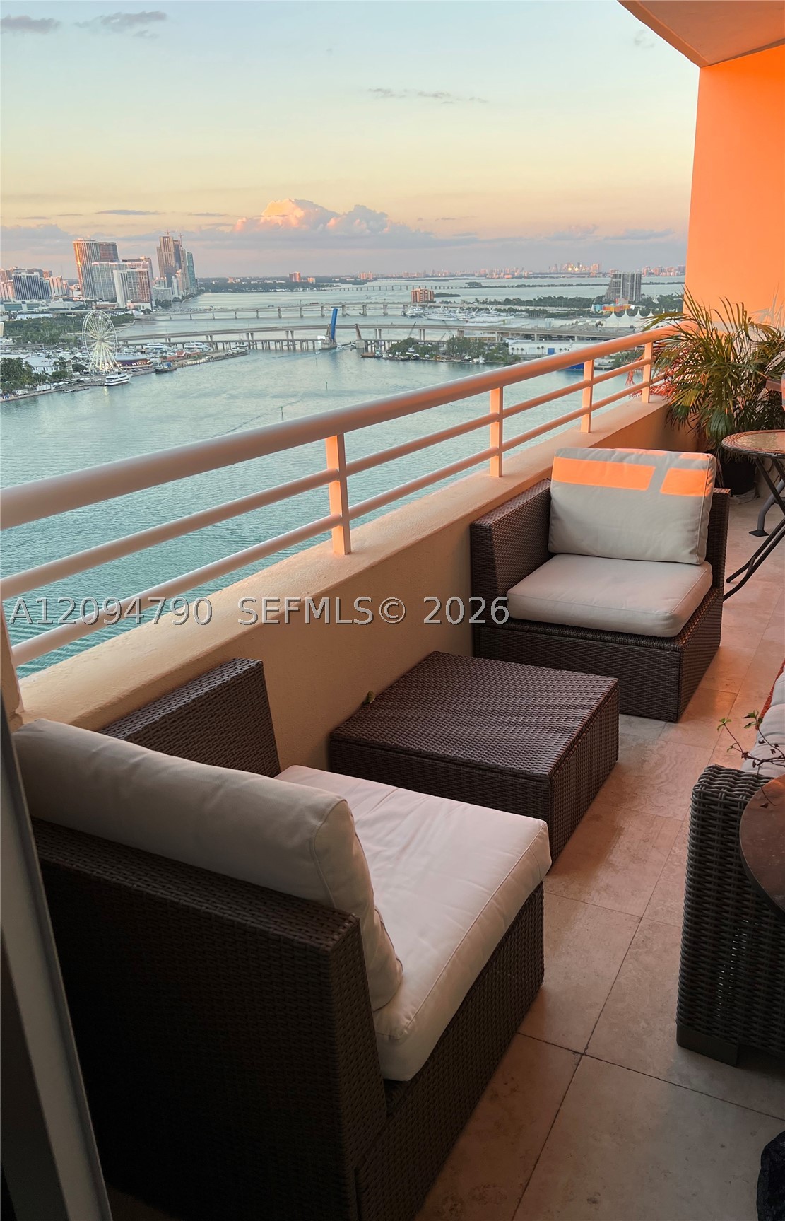 808 Brickell Key Dr #2903, Miami FL 33131