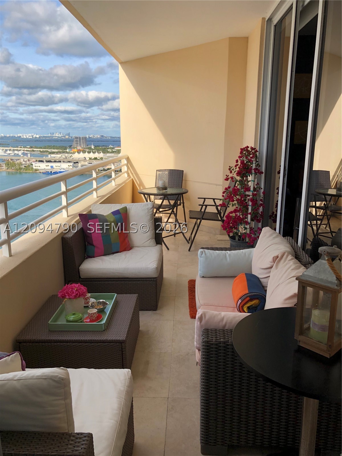 808 Brickell Key Dr #2903, Miami FL 33131