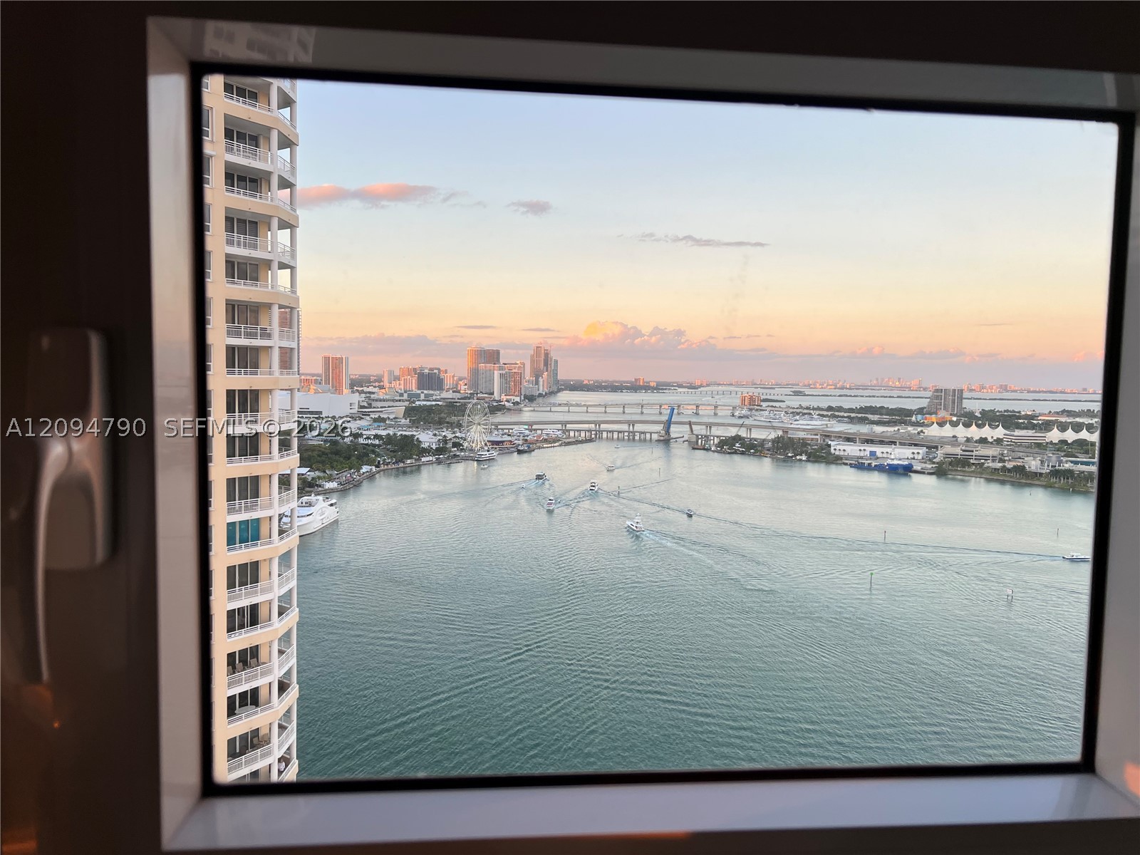 808 Brickell Key Dr #2903, Miami FL 33131