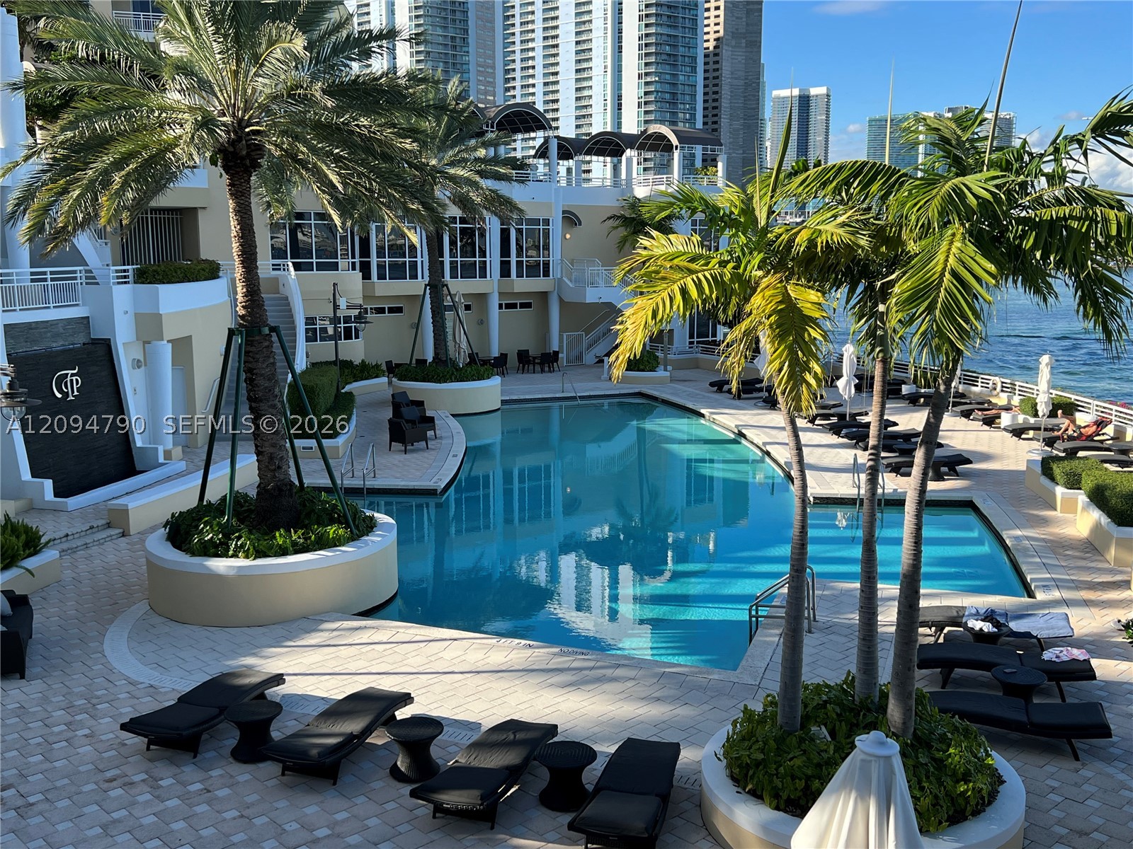 808 Brickell Key Dr #2903, Miami FL 33131