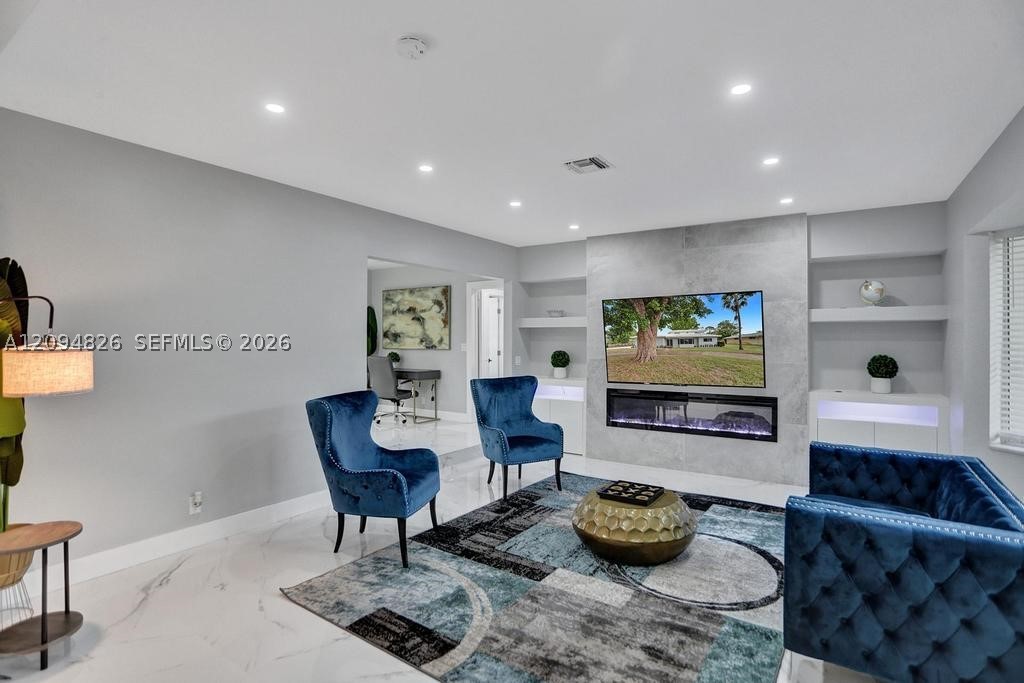 63 SE 5th Ave, Deerfield Beach FL 33441