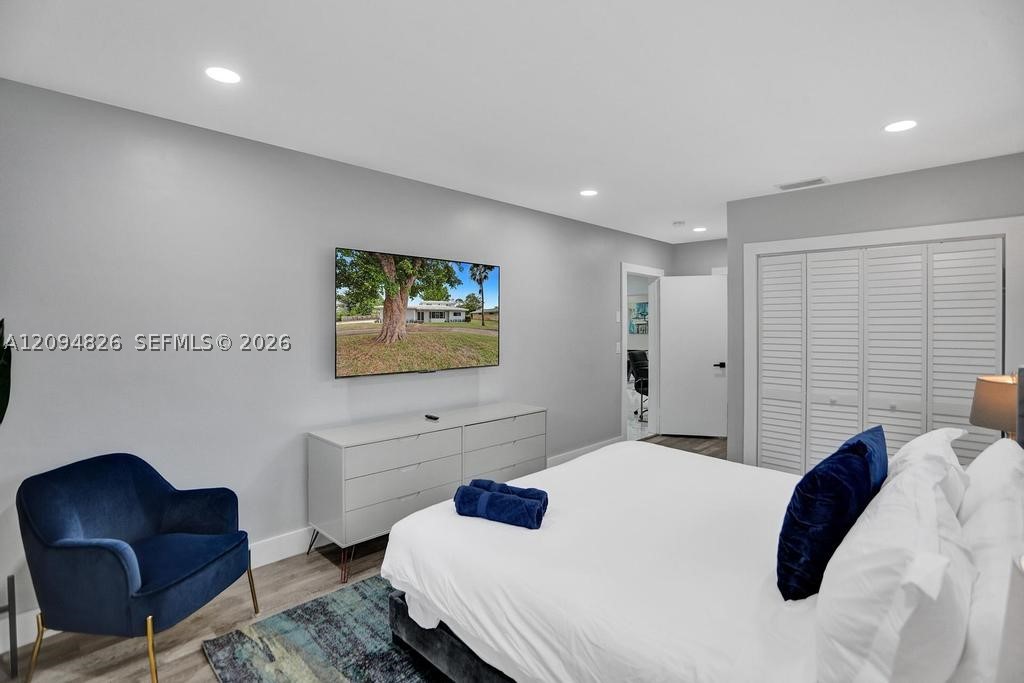 63 SE 5th Ave, Deerfield Beach FL 33441