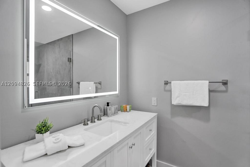 63 SE 5th Ave, Deerfield Beach FL 33441