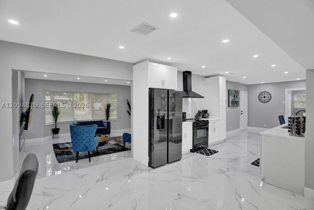 63 SE 5th Ave, Deerfield Beach FL 33441