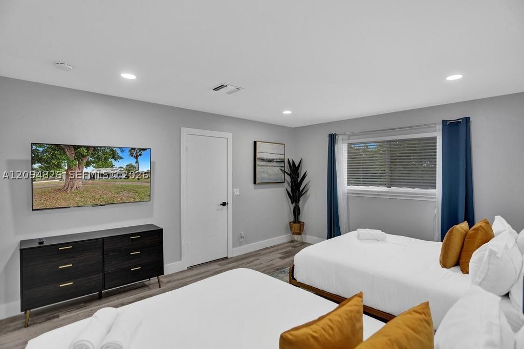 63 SE 5th Ave, Deerfield Beach FL 33441