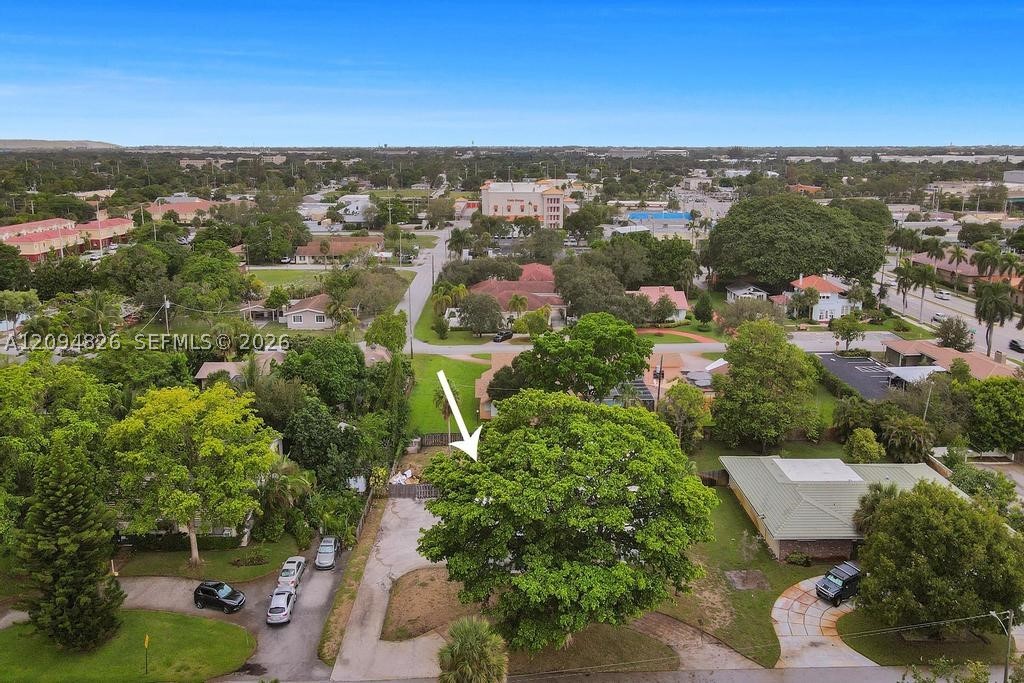 63 SE 5th Ave, Deerfield Beach FL 33441