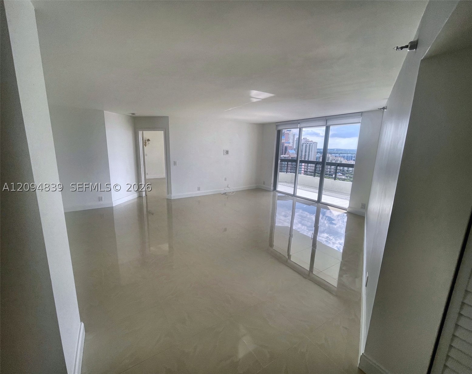 3500 Mystic Pointe Dr #3002, Aventura FL 33180