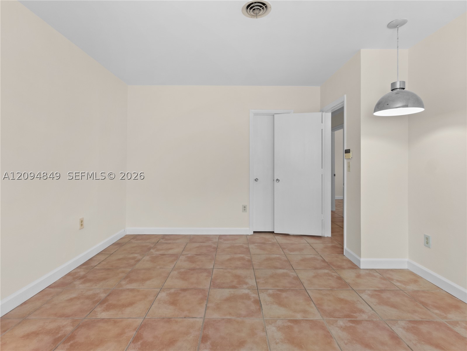 9360 SW 25th St, Miami FL 33165