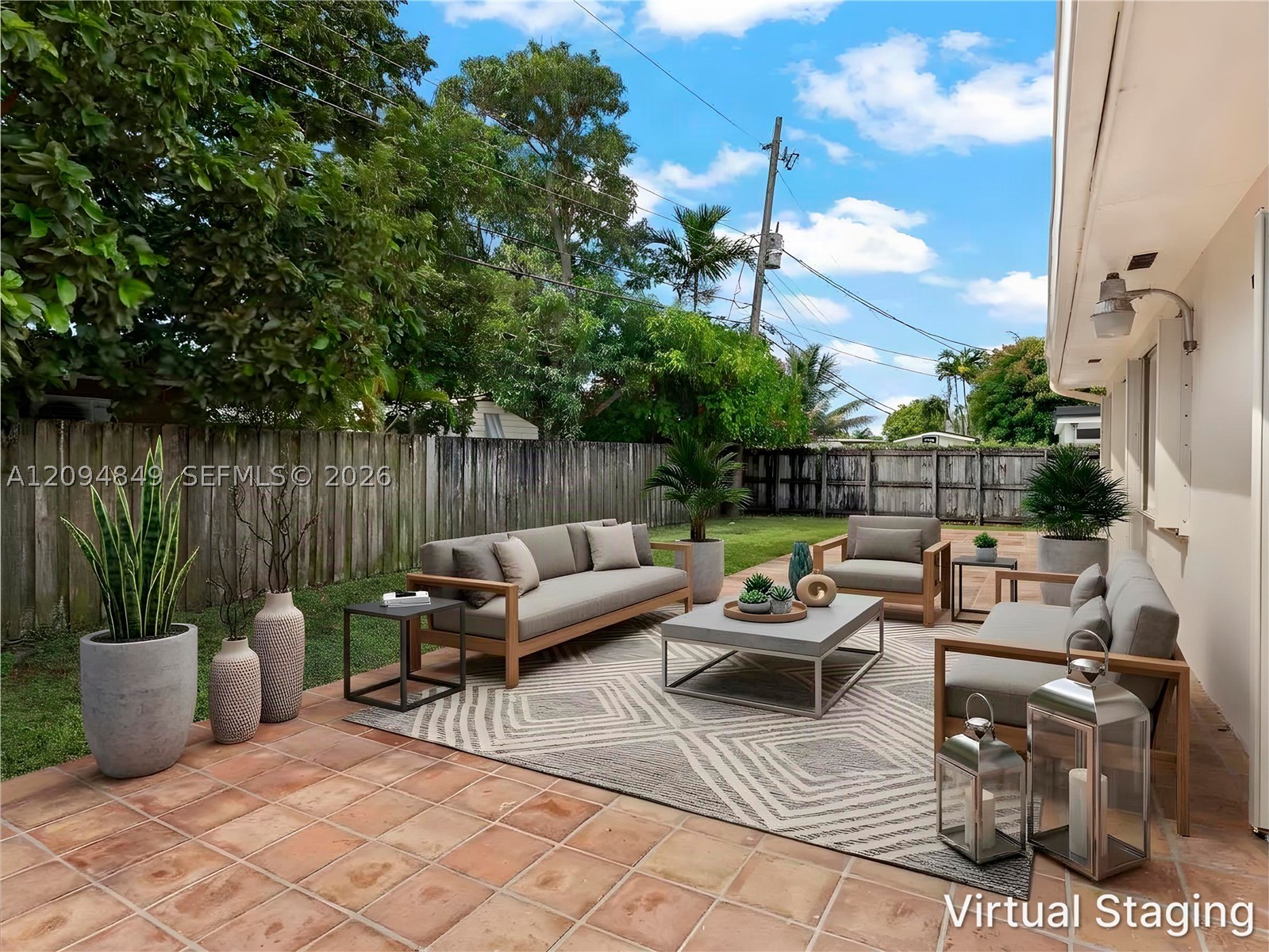 9360 SW 25th St, Miami FL 33165