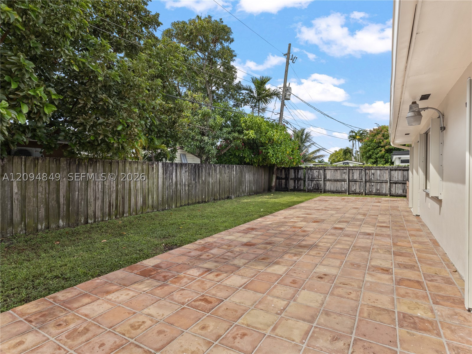 9360 SW 25th St, Miami FL 33165