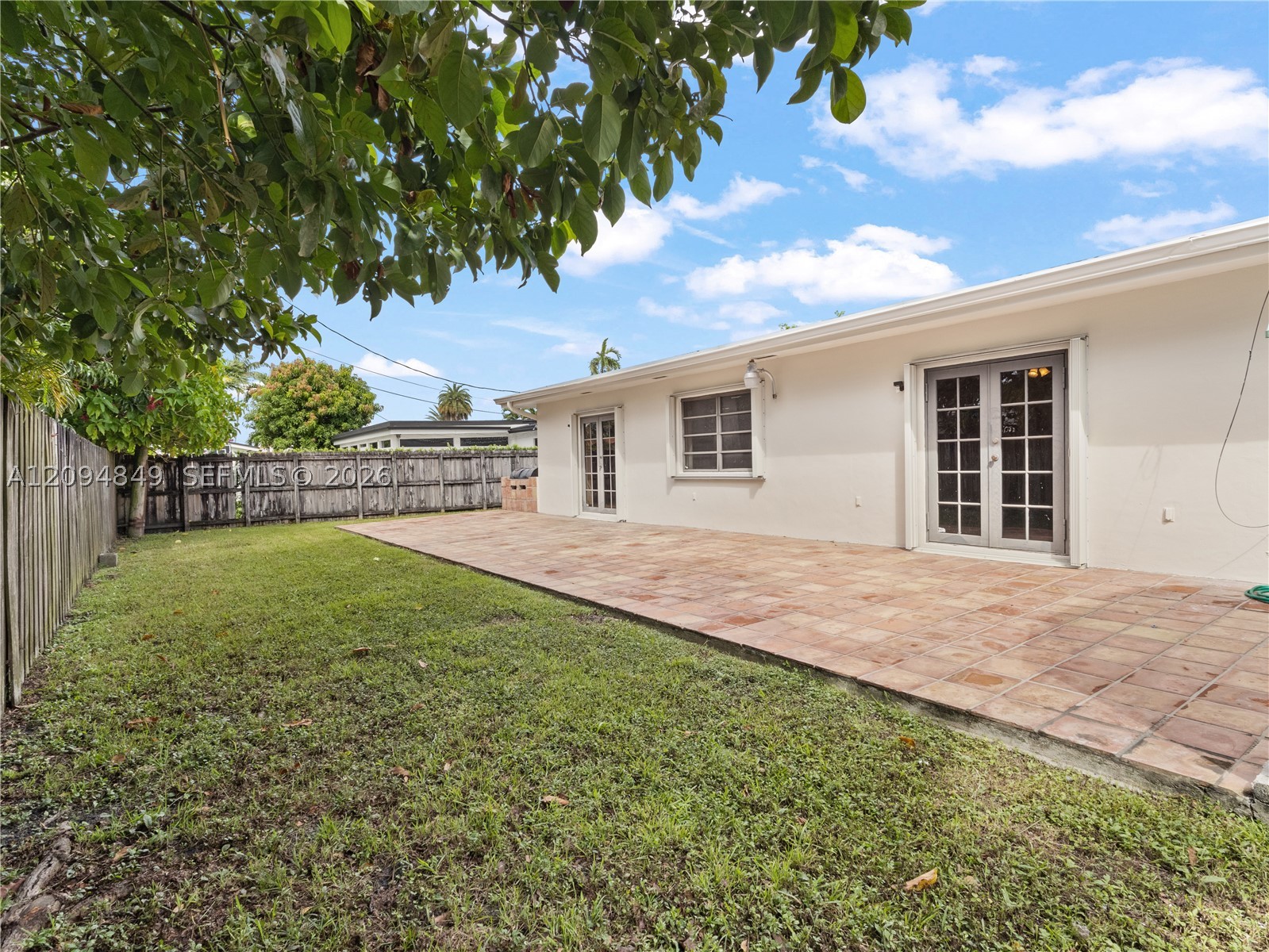 9360 SW 25th St, Miami FL 33165