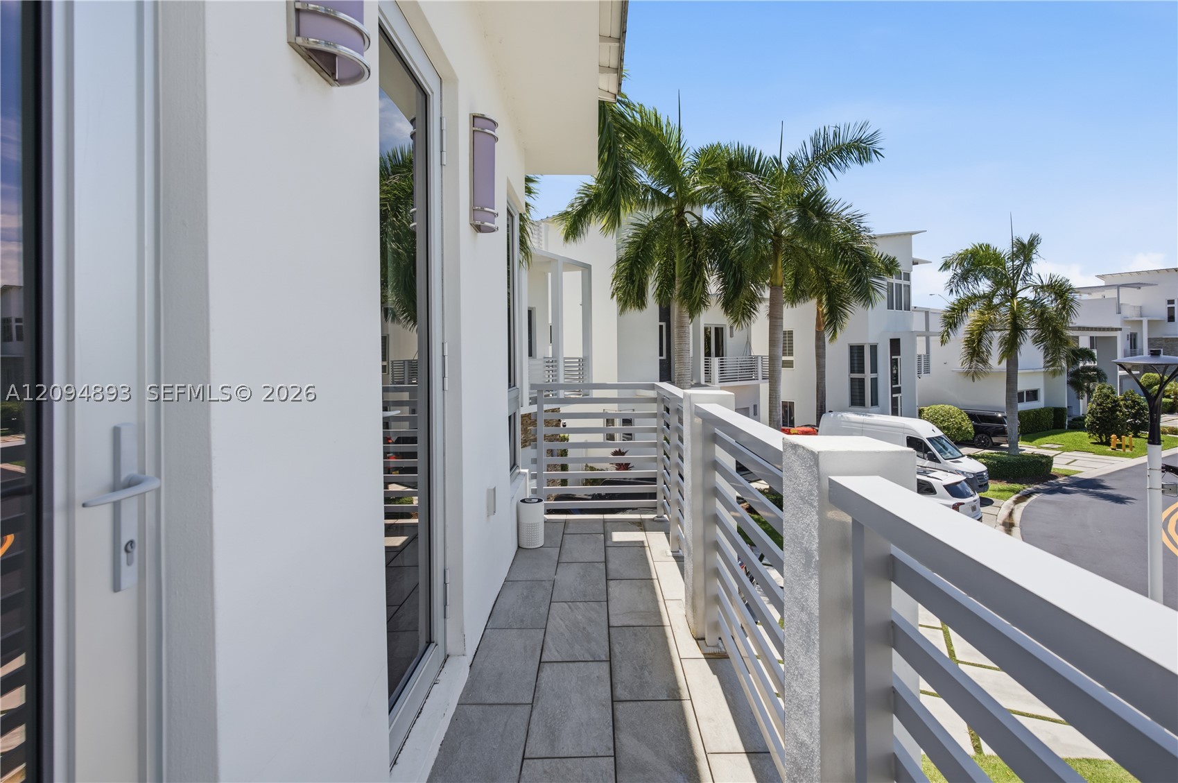 8221 NW 34th Dr, Doral FL 33122