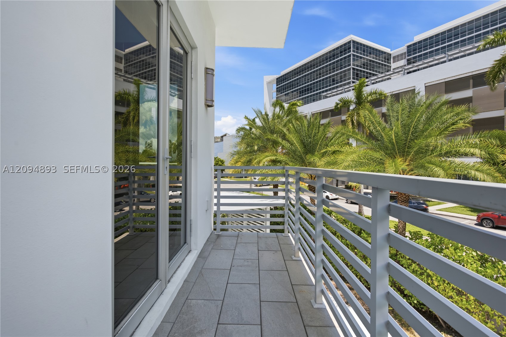 8221 NW 34th Dr, Doral FL 33122
