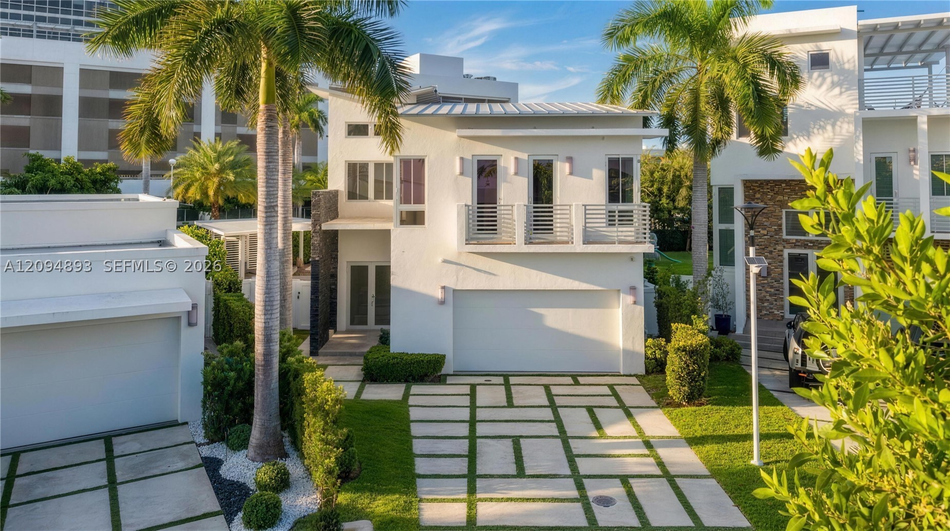 8221 NW 34th Dr, Doral FL 33122