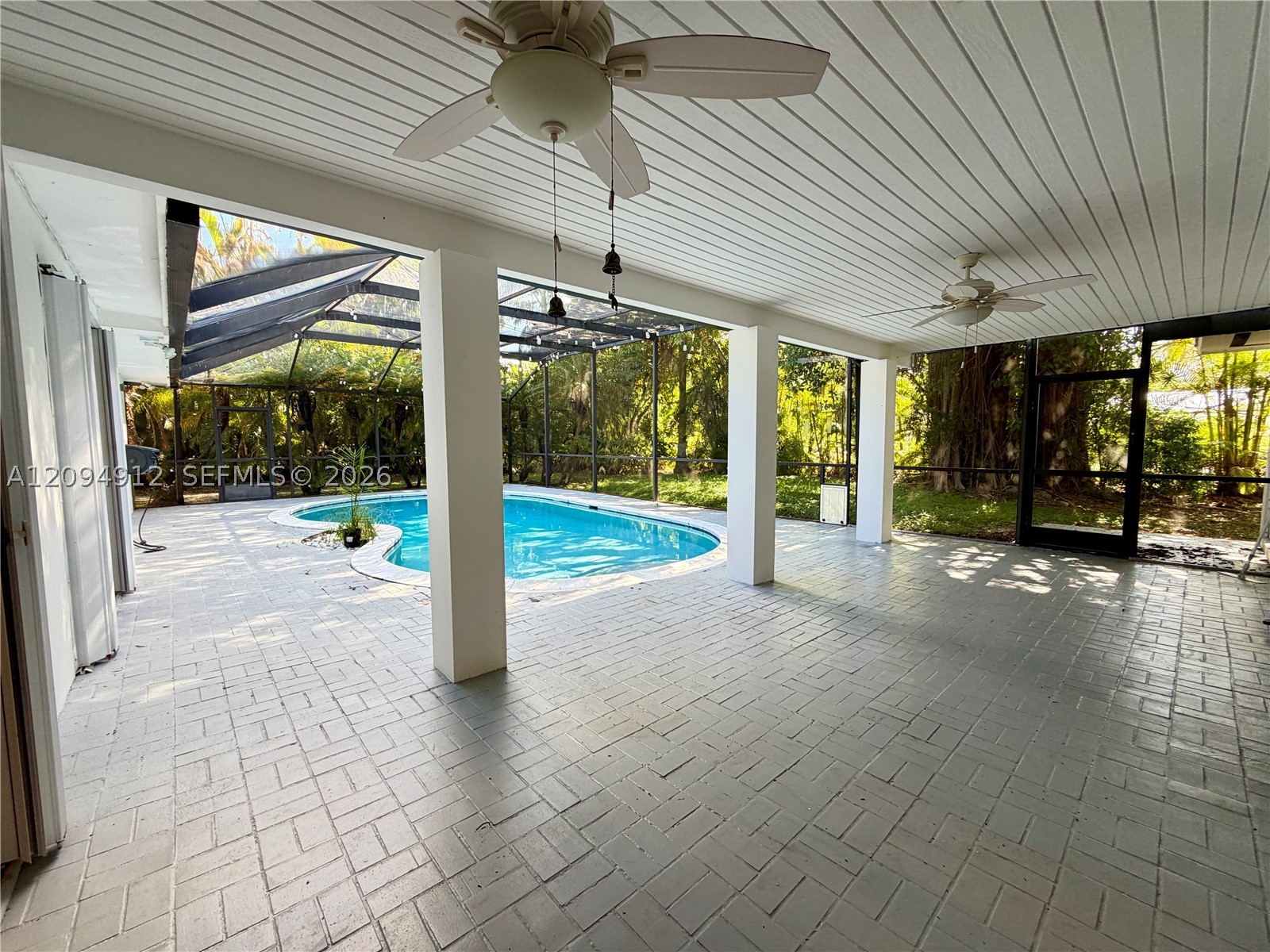 11890 SW 72nd PLACE #11890, Pinecrest FL 33156
