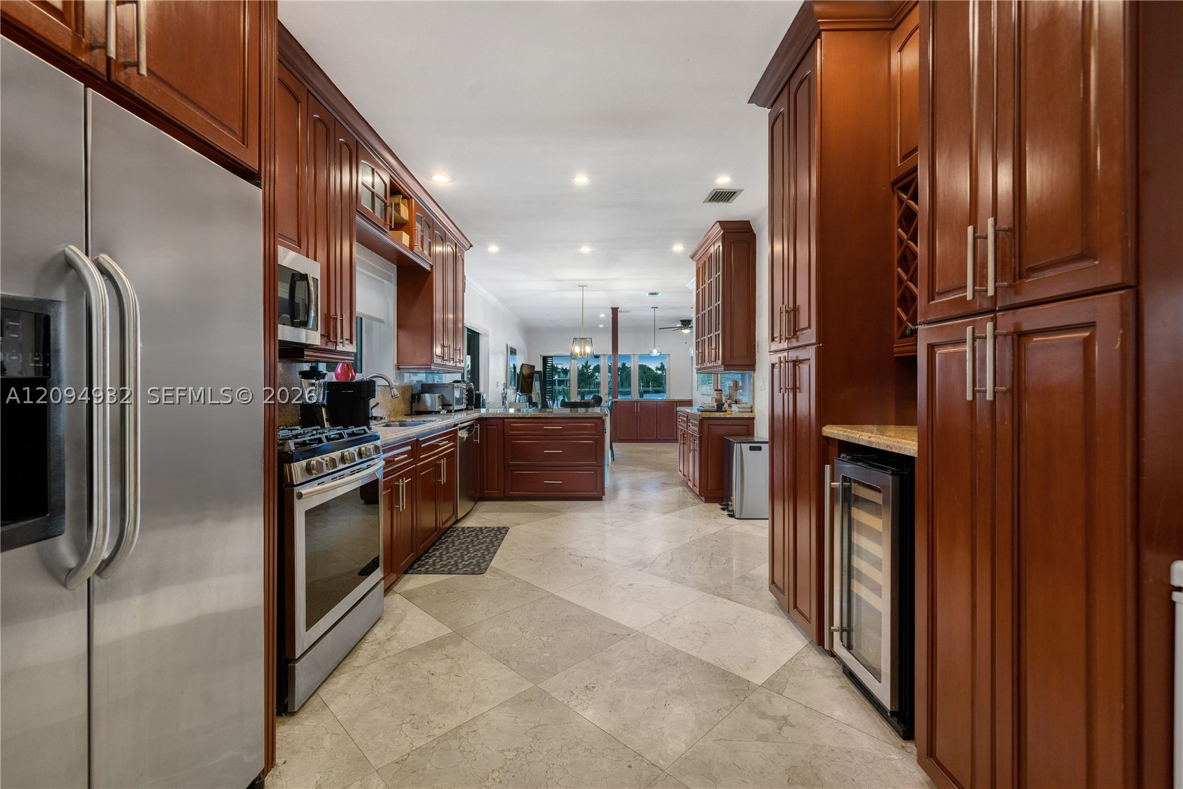 435 N Shore Dr, Miami Beach FL 33141