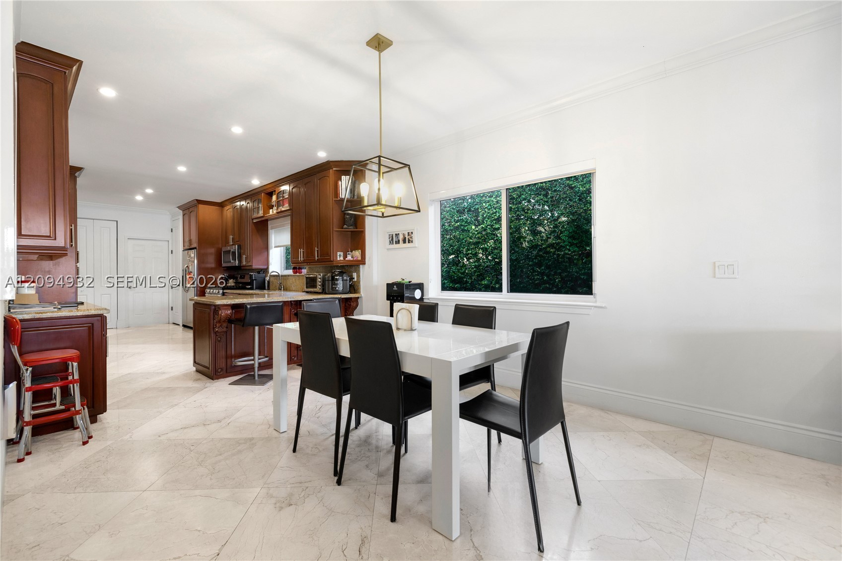 435 N Shore Dr, Miami Beach FL 33141