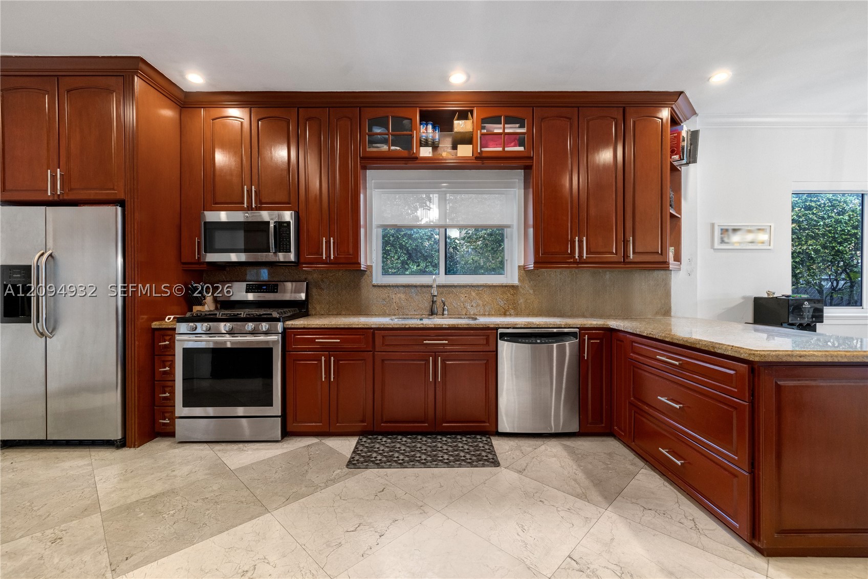 435 N Shore Dr, Miami Beach FL 33141
