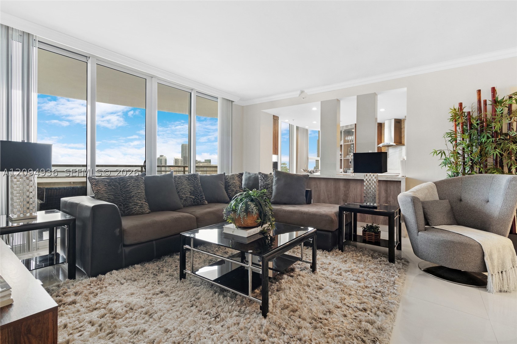 848 Brickell Key Dr #3905, Miami FL 33131